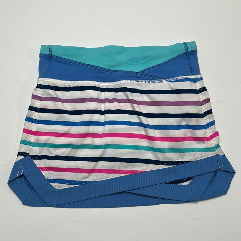 Ivivva Light-Up Lilac Hey
Sailor Stripe Match Play Skirt (Size 6)